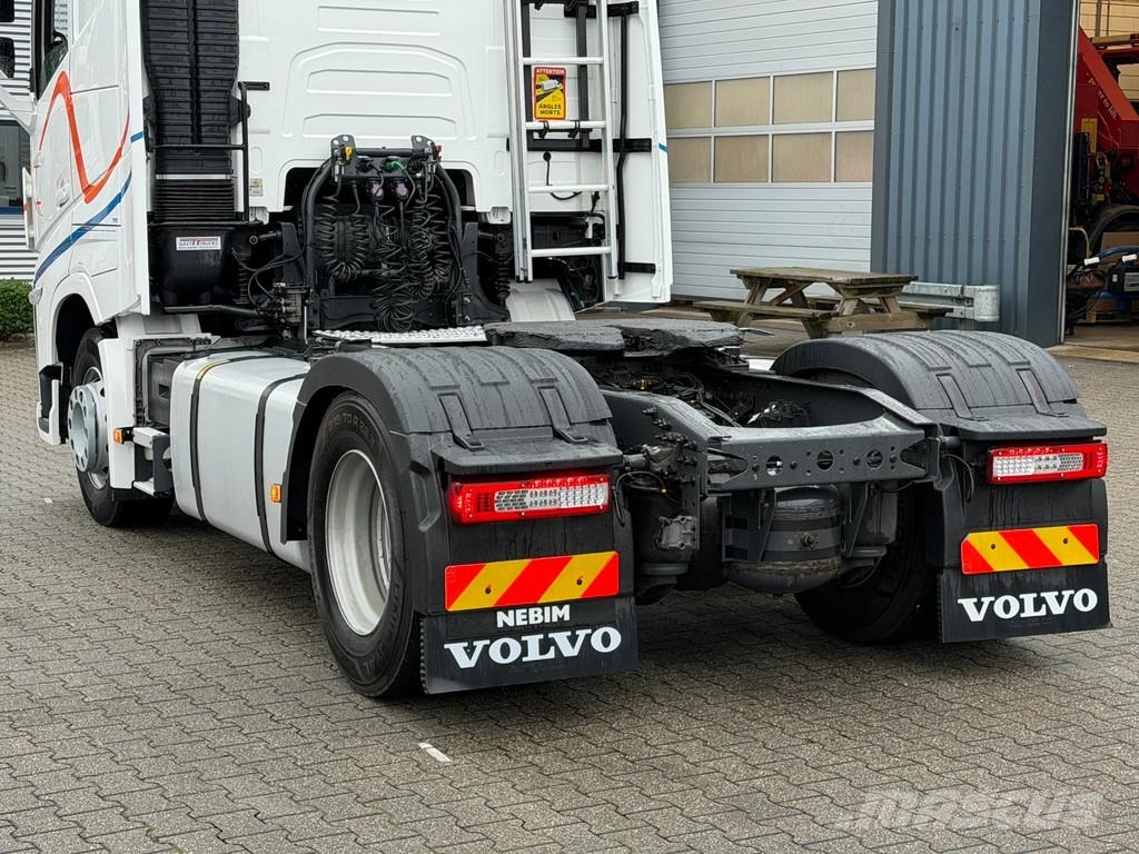 Volvo FH 460 Globetrotter XL *VIN = NB* 2 Tank Tegljači