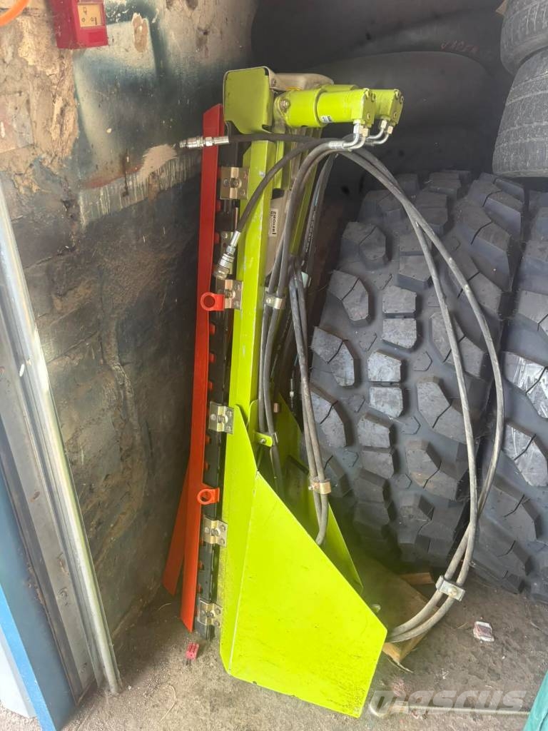 CLAAS Lexion 670 Derliaus nuėmimo kombainai