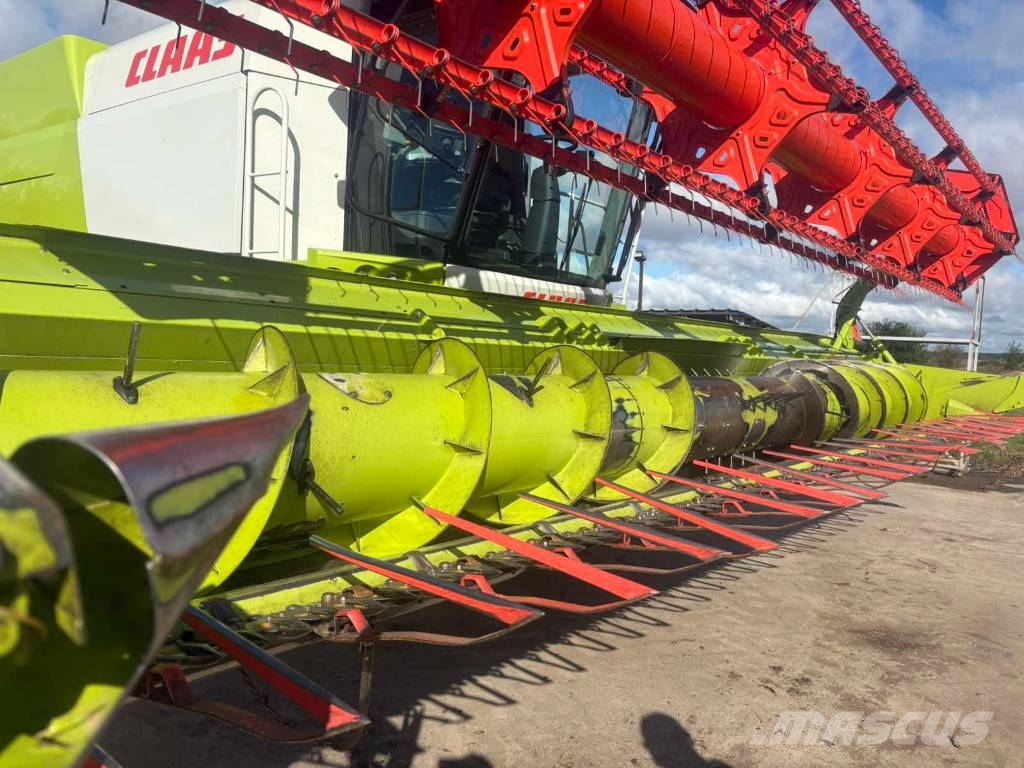 CLAAS Lexion 670 Derliaus nuėmimo kombainai