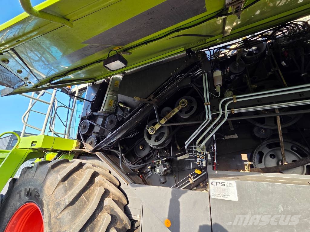 CLAAS Lexion 670 Derliaus nuėmimo kombainai