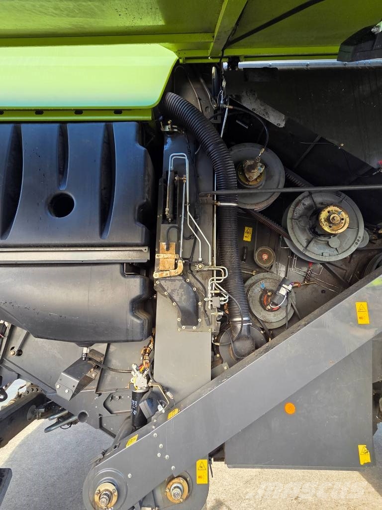 CLAAS Lexion 670 Derliaus nuėmimo kombainai