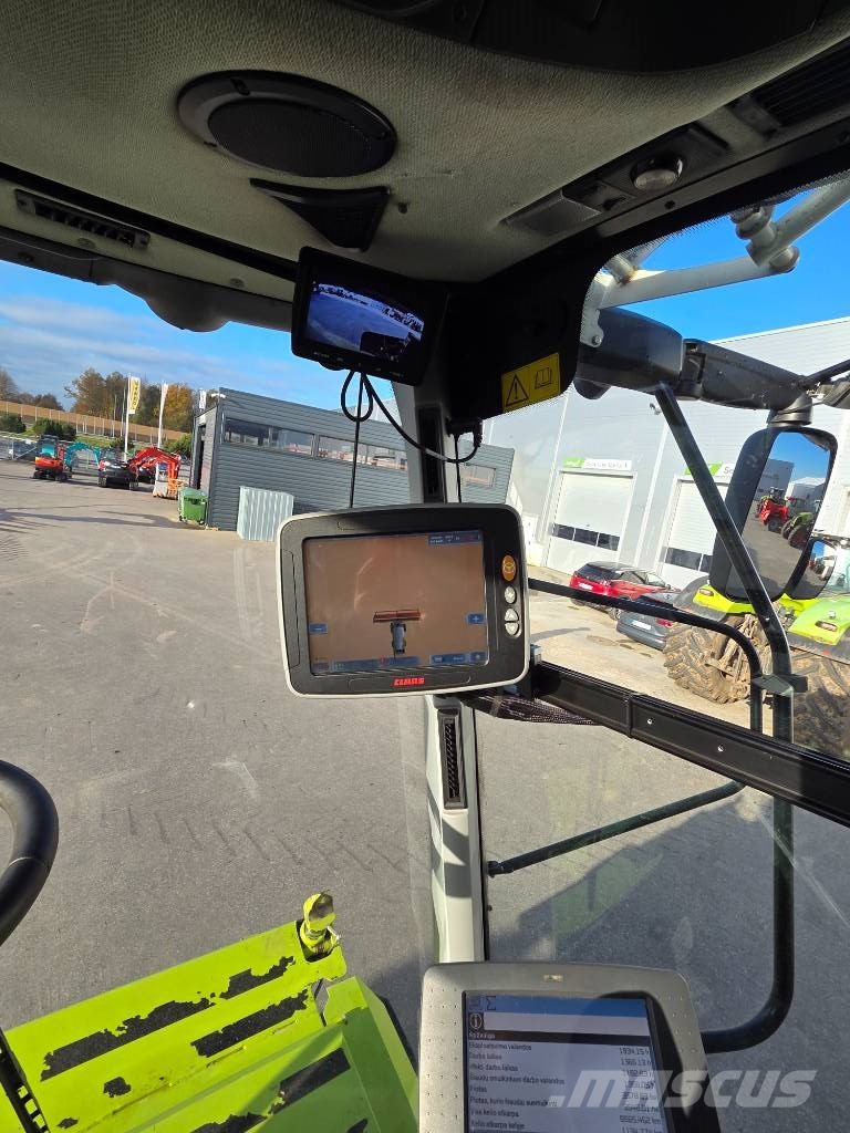 CLAAS Lexion 670 Derliaus nuėmimo kombainai