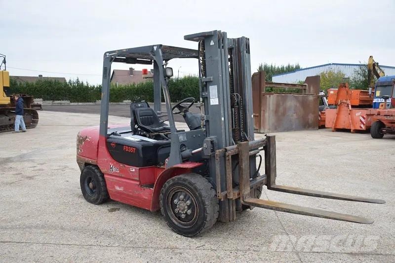 Xilin stock id95 FD35 T Дизельні навантажувачі