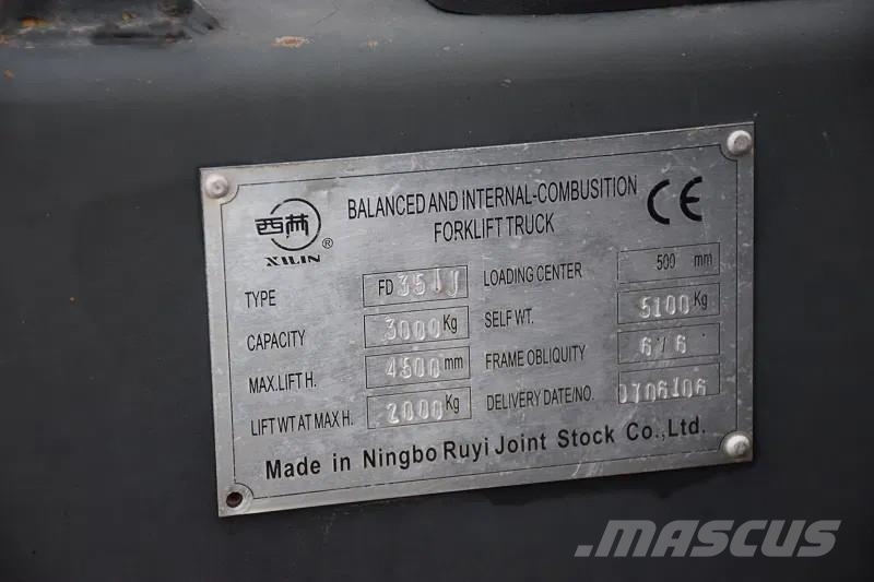 Xilin stock id95 FD35 T Дизельні навантажувачі