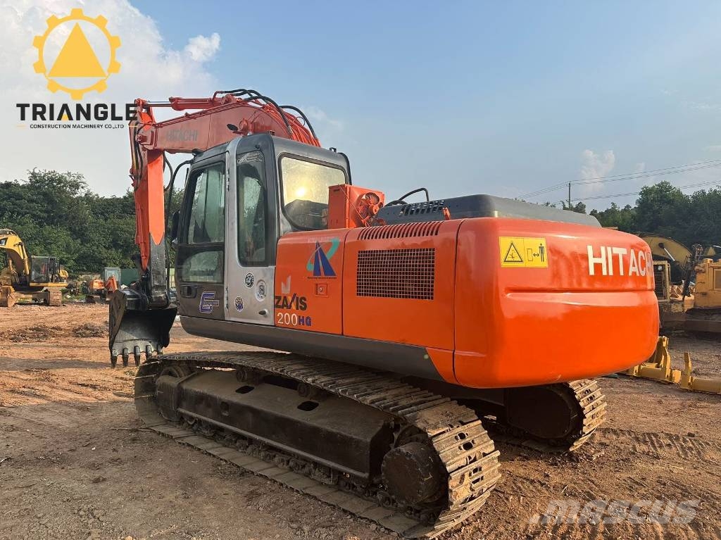 Hitachi ZX 200 履带挖掘机