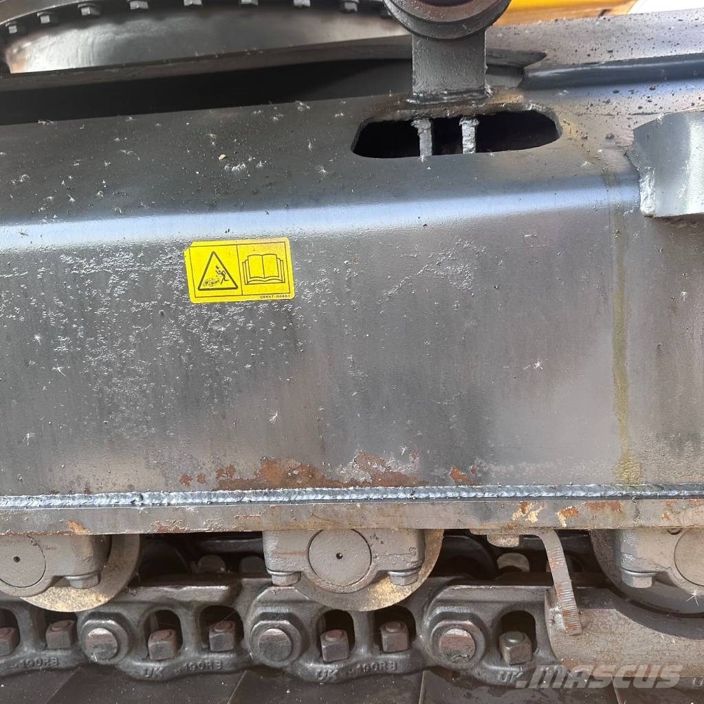 Komatsu 240LC-8 Pelle sur chenilles