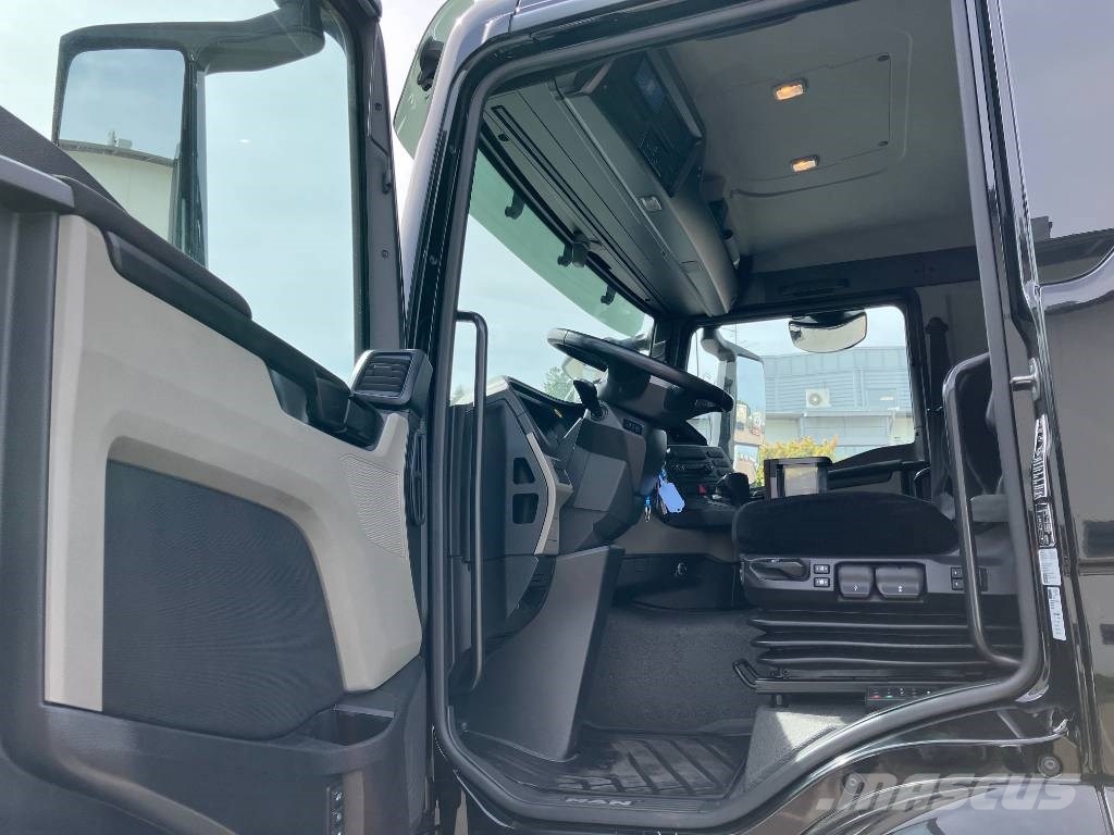 MAN TGS 26.430 6x2-4 Luft-luft Dryckesbil Caminhões baú