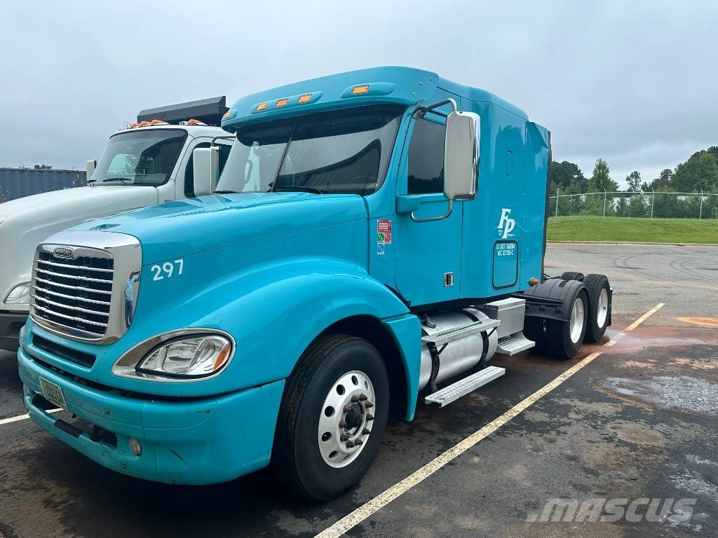 Freightliner Columbia 120 Prime Movers