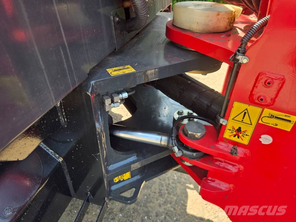 Schäffer 5680T Cargadoras multifunción