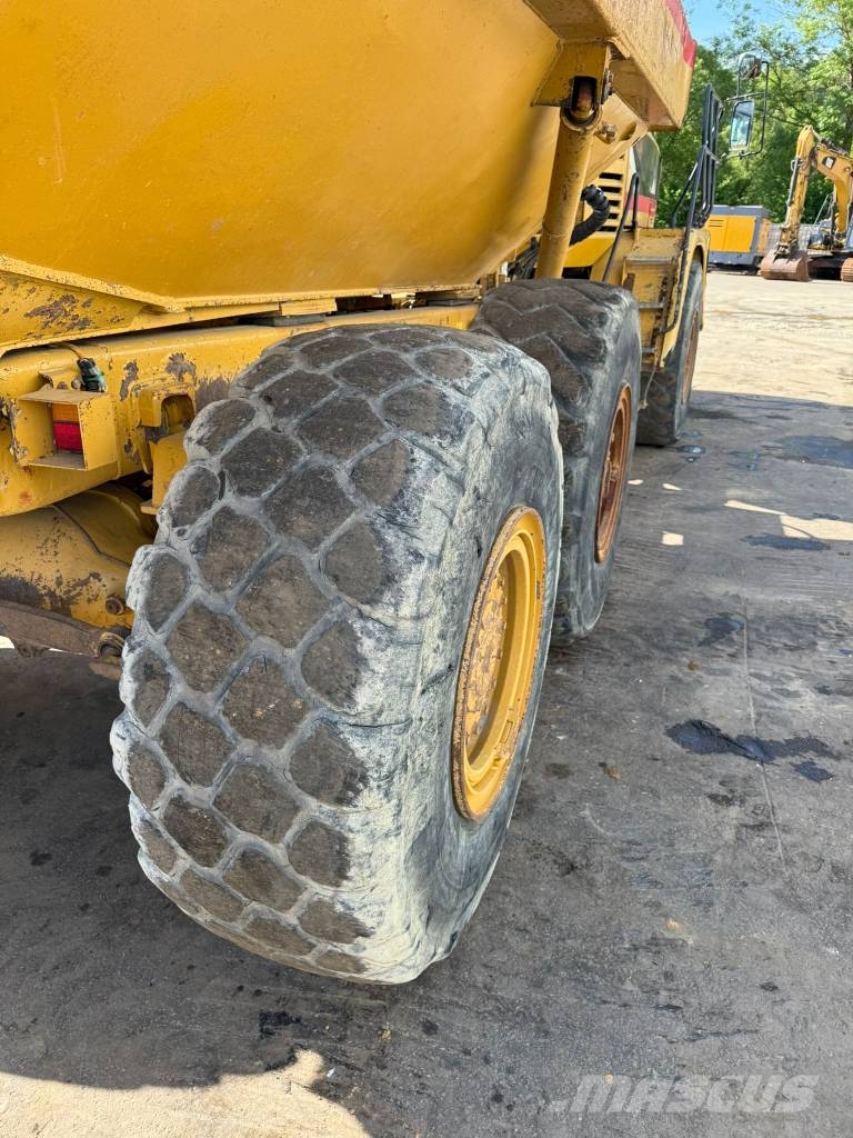 CAT 725 //BJ.  - 2002 - 18292H // 6X6 Articulated Dump Trucks (ADTs)