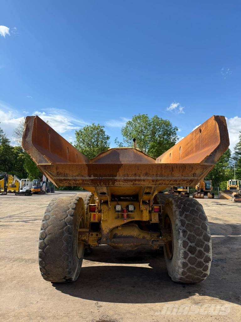 CAT 725 //BJ.  - 2002 - 18292H // 6X6 Articulated Dump Trucks (ADTs)