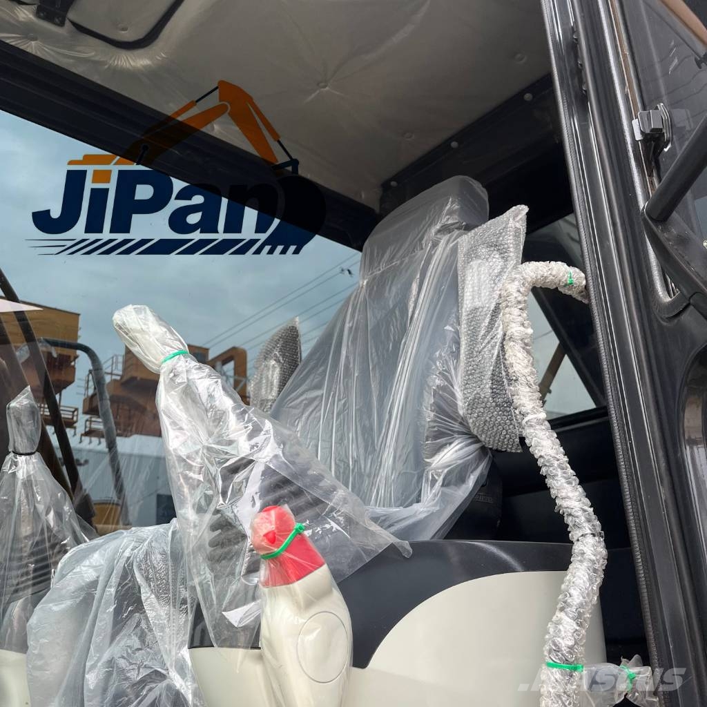 Komatsu PC 130 Midi bagri 7t – 12t