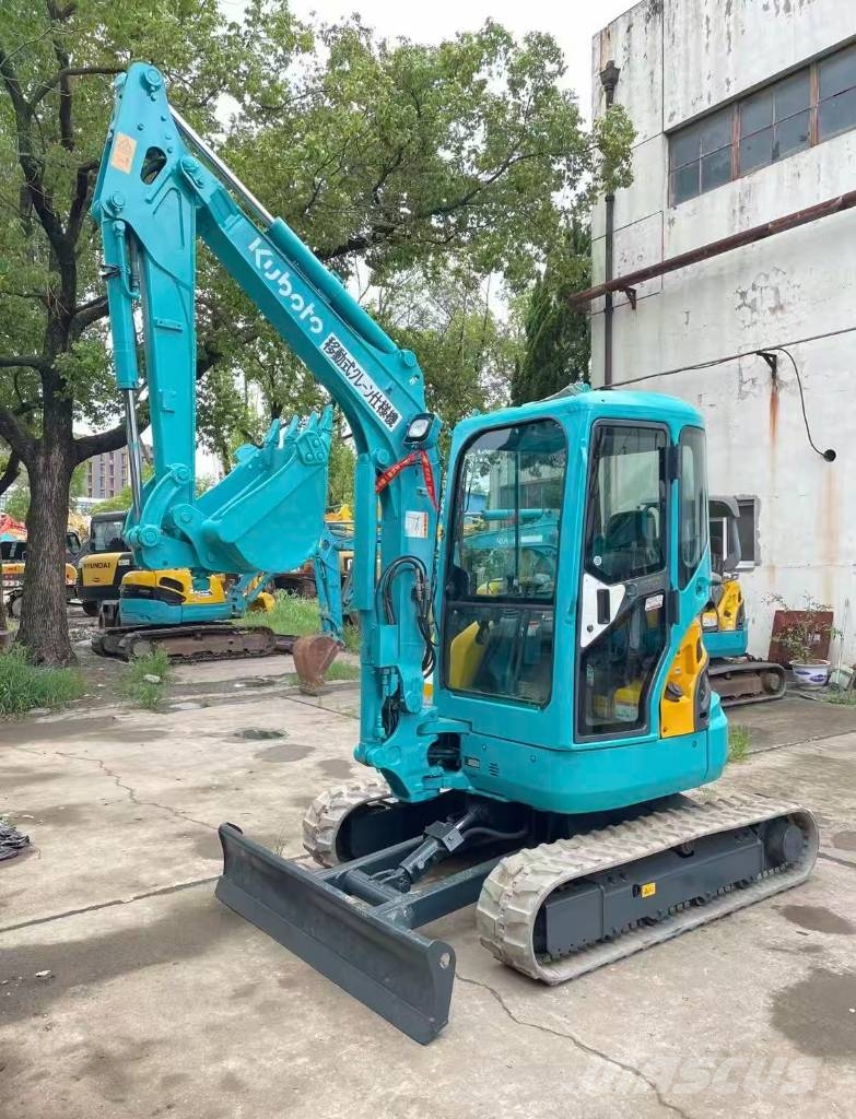 Kubota U 35 小型挖掘机