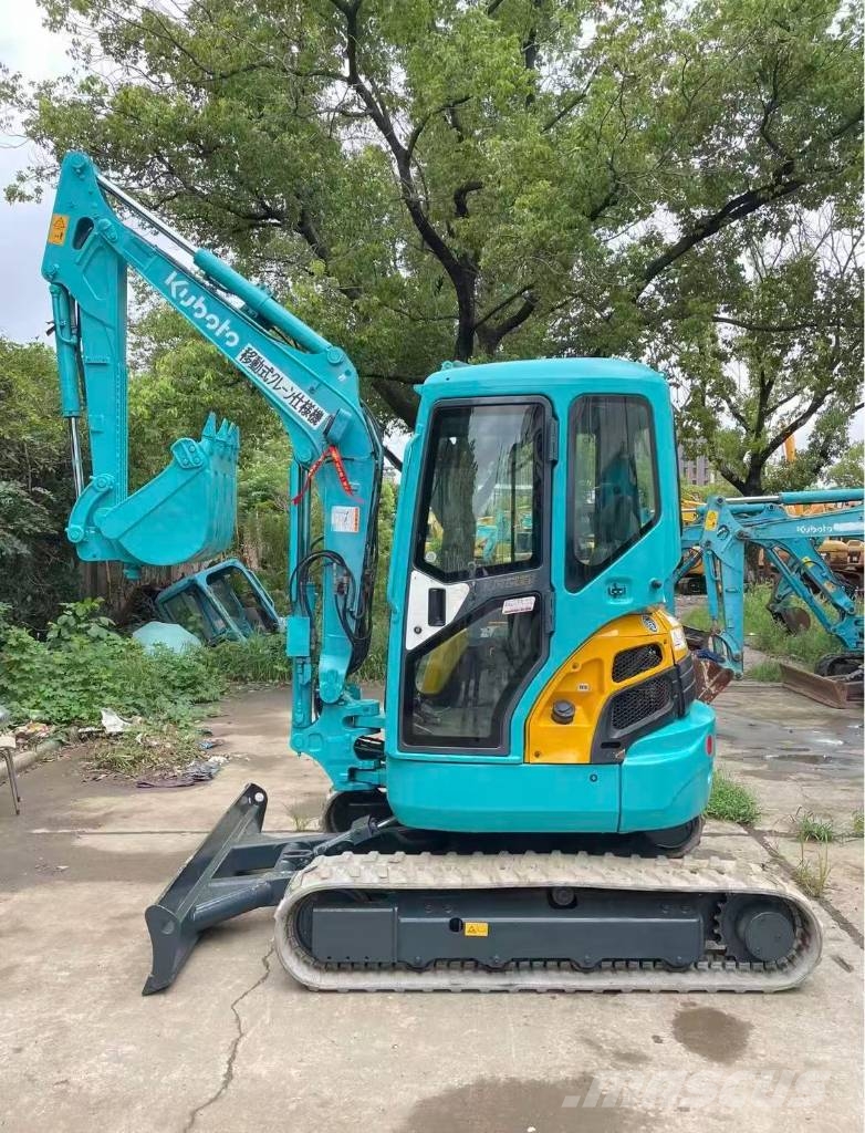 Kubota U 35 小型挖掘机