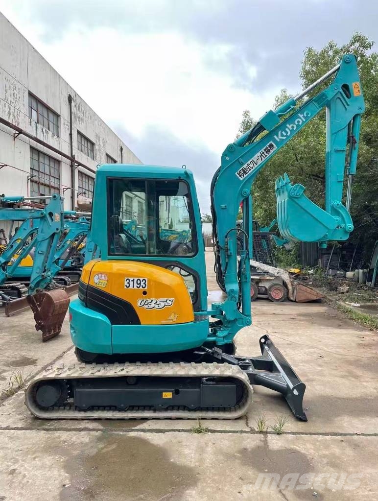 Kubota U 35 小型挖掘机