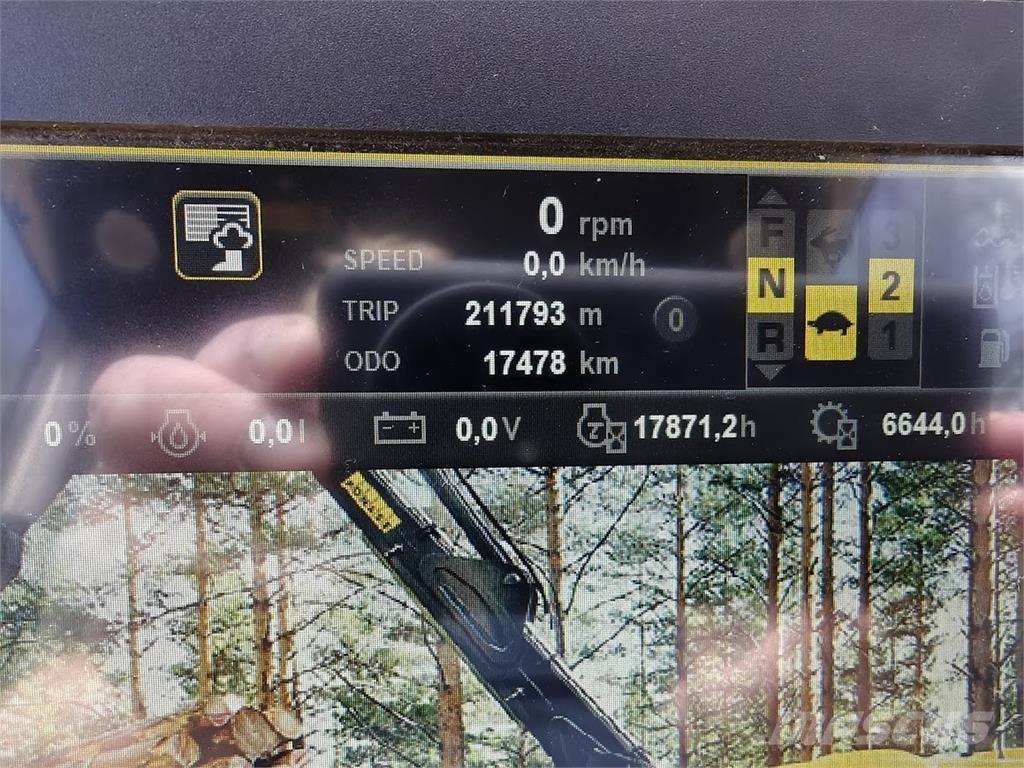 Ponsse ELK 8W Kuormatraktorit