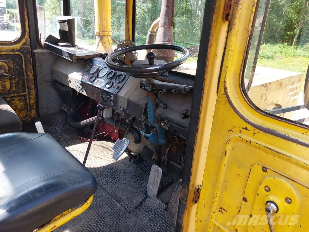 Kirovets K701 V12 Traktorid