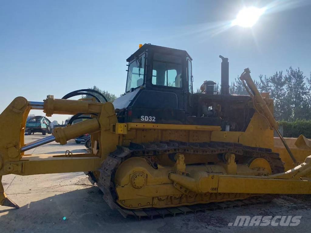 Shantui SD 32 D Bulldozer