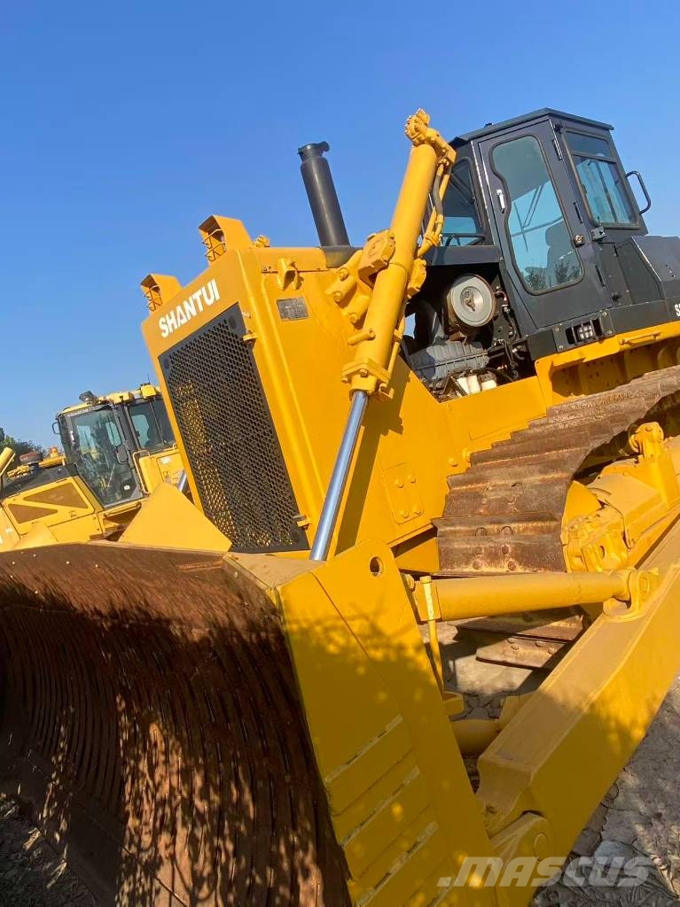 Shantui SD 32 D Bulldozer