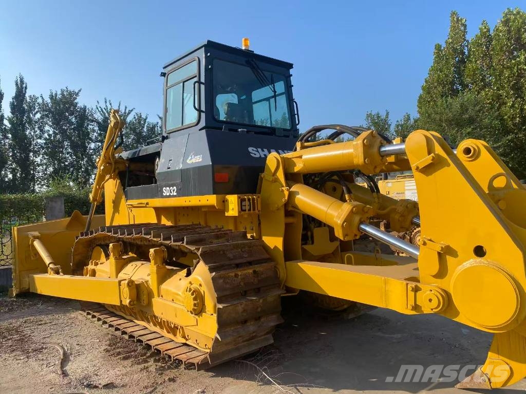 Shantui SD 32 D Bulldozer