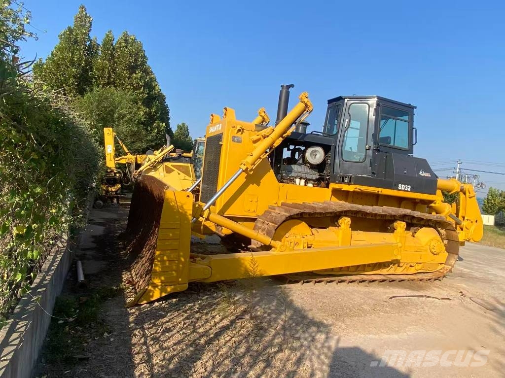 Shantui SD 32 D Bulldozer