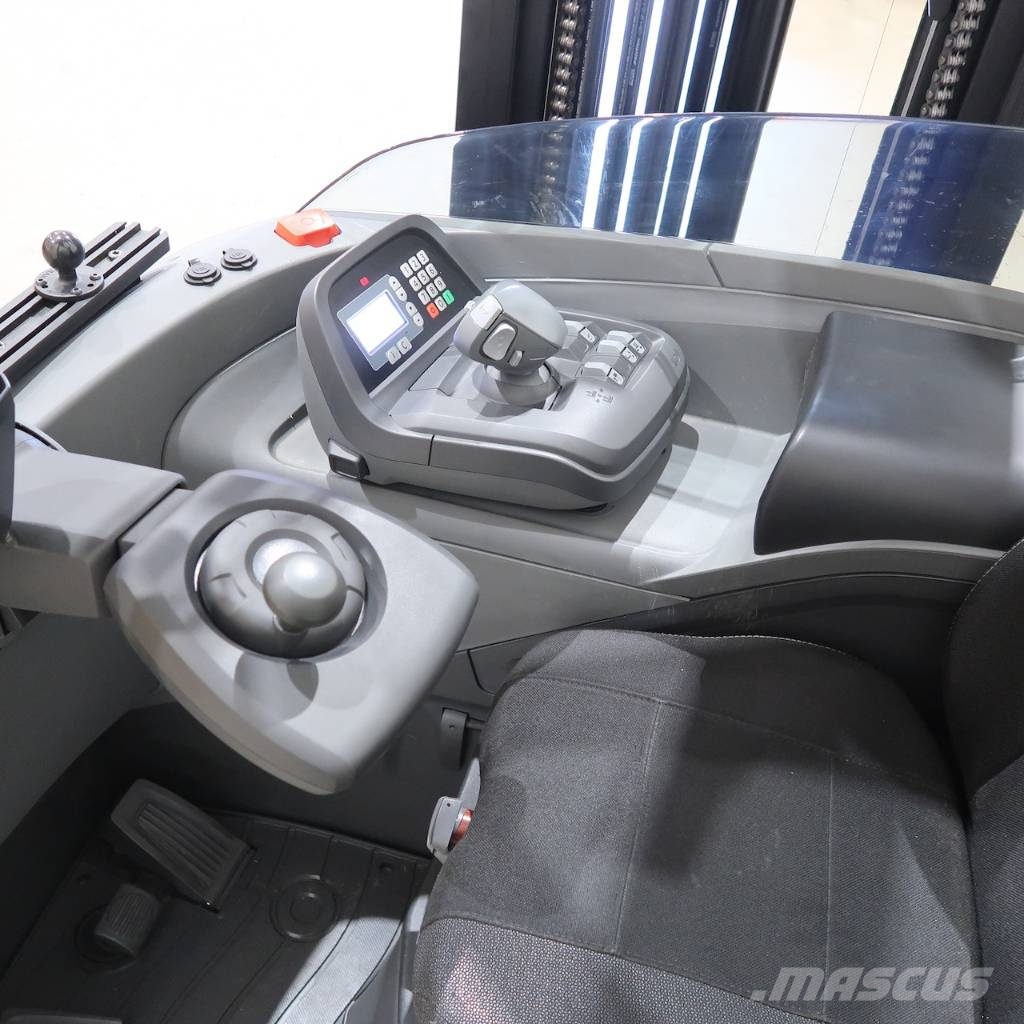 Toyota RRE160HE Viljuškari sa pomičnim stupom