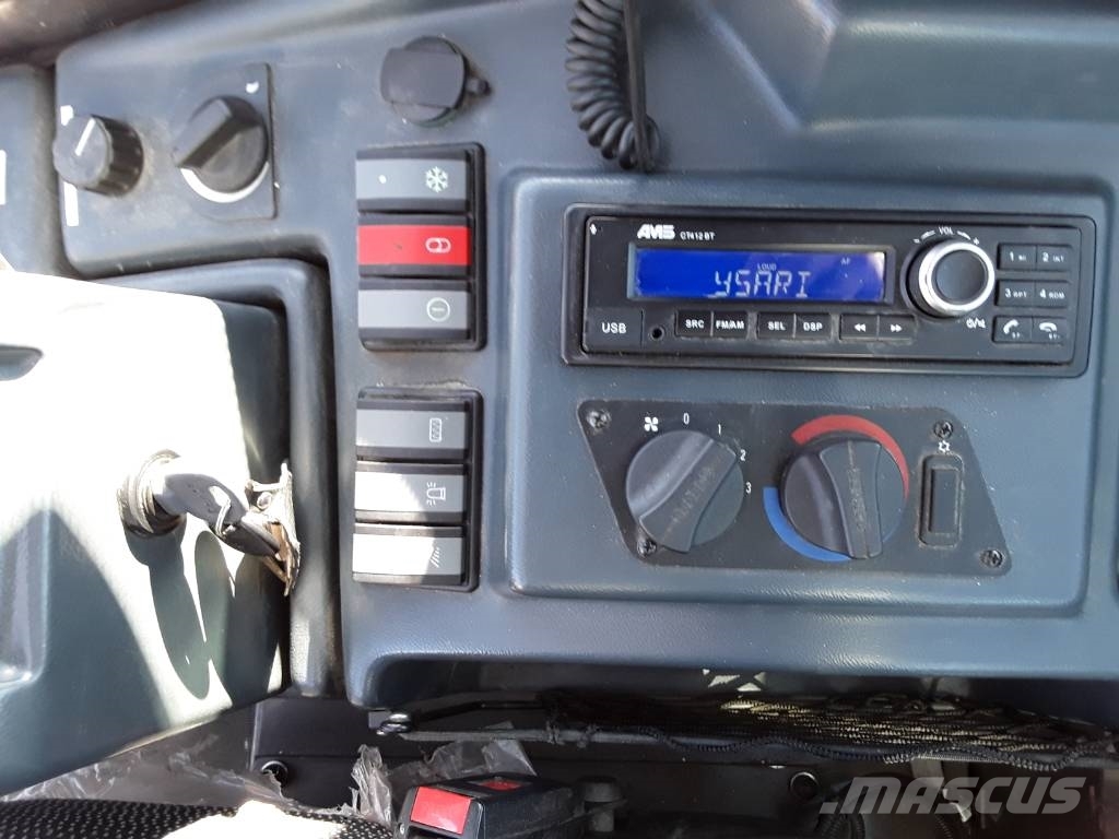 Hitachi ZW 75 Kolesové nakladače