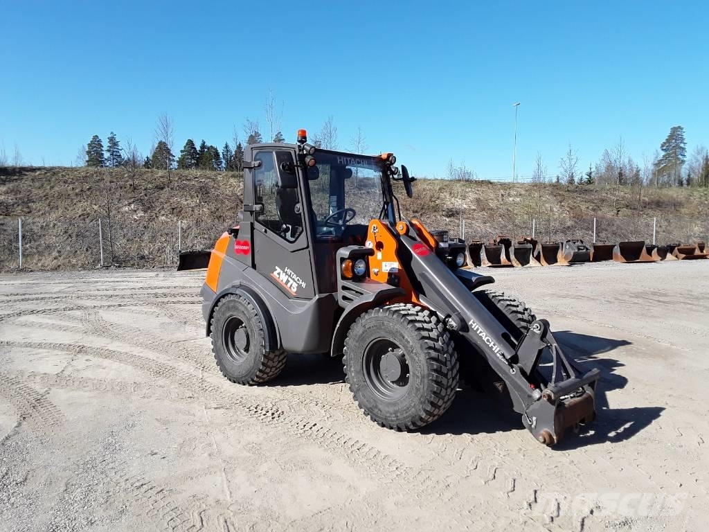 Hitachi ZW 75 Kolesové nakladače