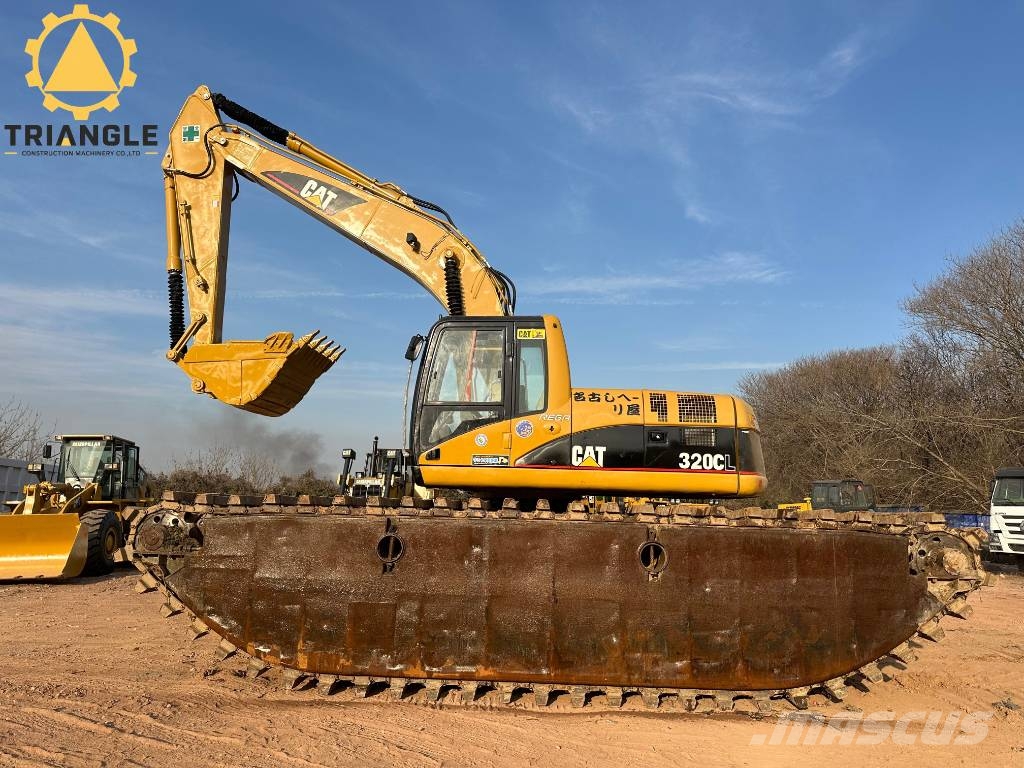 CAT 320 C L Amfibijski bagri