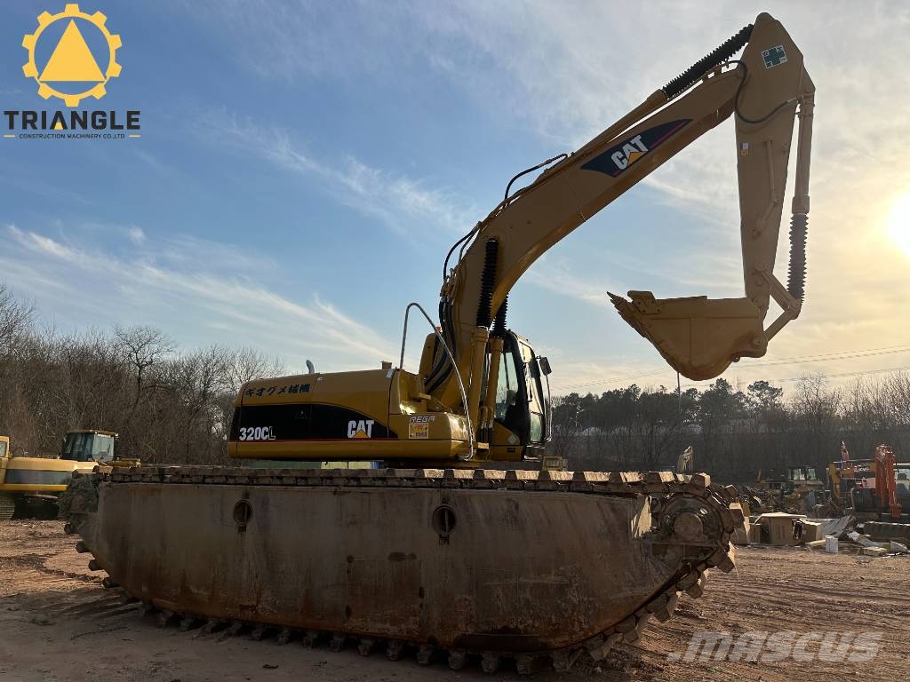 CAT 320 C L Amfibijski bagri