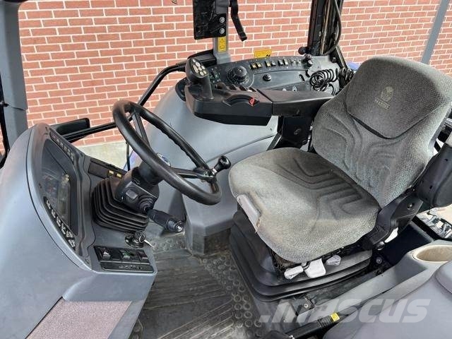 New Holland TVT190 Traktorid