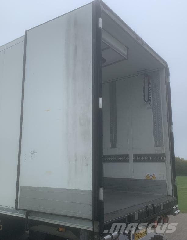 Schmitz Cargobull Trailer Reefer Flower Width & Dual Temp & Double S نصف مقطورات بدرجة حرارة قابلة للضبط