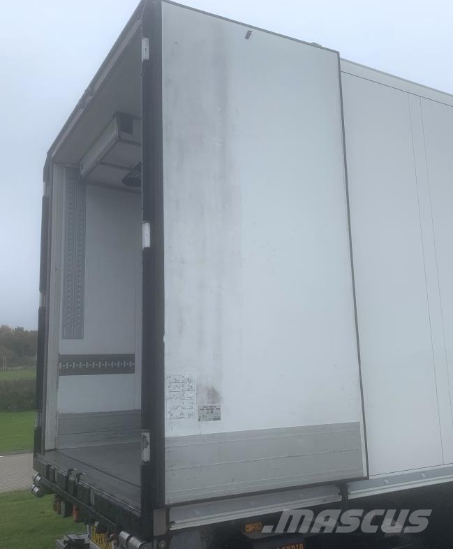 Schmitz Cargobull Trailer Reefer Flower Width & Dual Temp & Double S نصف مقطورات بدرجة حرارة قابلة للضبط