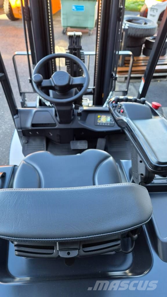 Bobcat B 35 NS Li-ion sähkötrukki Электропогрузчики