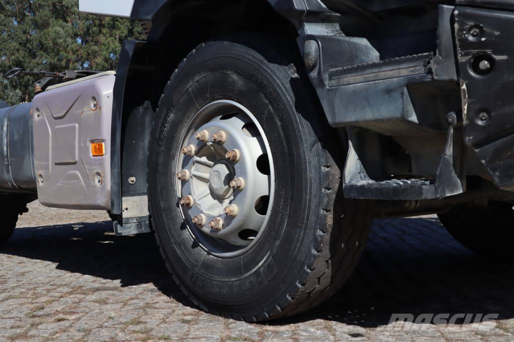 Renault C 430 Τράκτορες