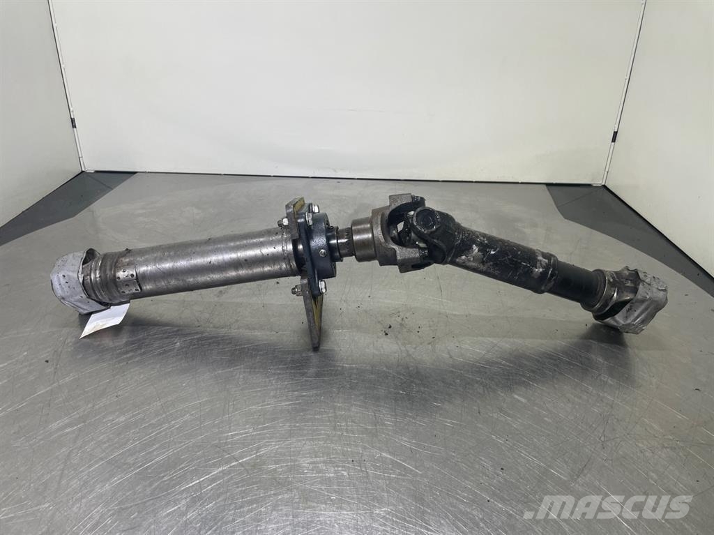 New Holland W110C - Propshaft/Gelenkwelle/Cardanas محور العجلة