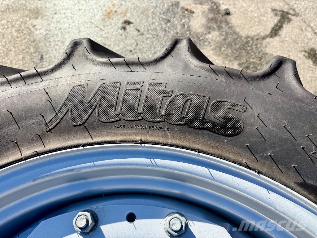 Mitas AC85 280/85 R28 & 340/85 R38 Gume, kotači i naplatci