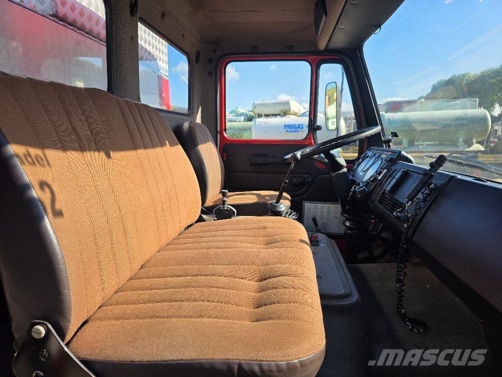 Mercedes-Benz 1019 AF 4X4 شاحنات حريق