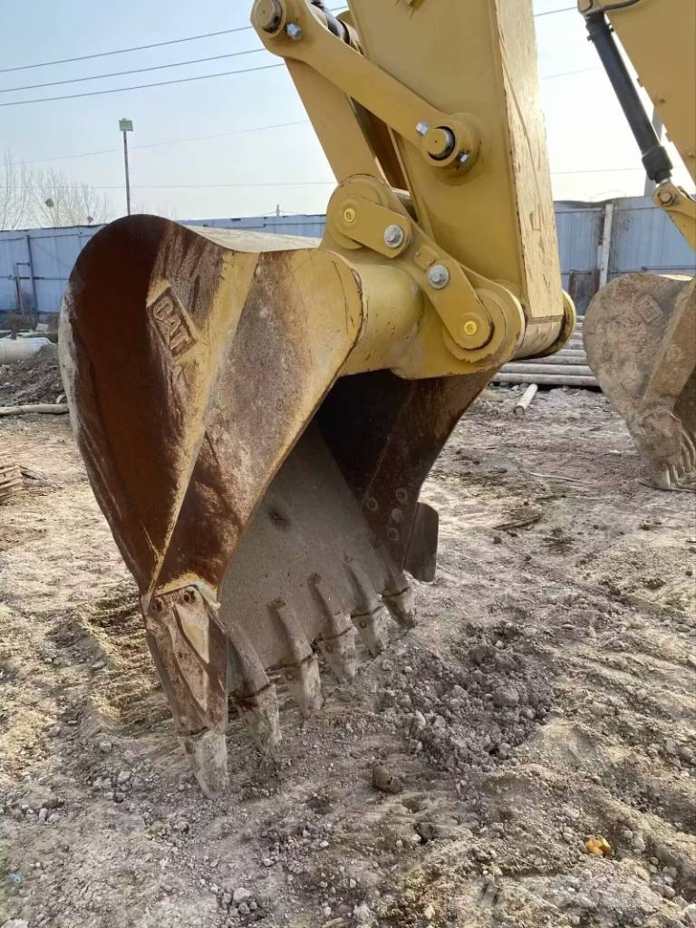 CAT 326GC  3000 units excavators in stock Vikšriniai ekskavatoriai