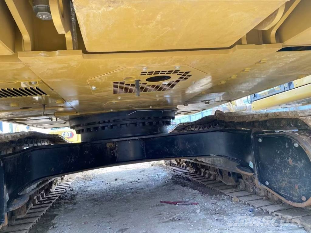 CAT 326GC  3000 units excavators in stock Vikšriniai ekskavatoriai