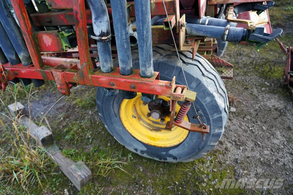 SPARA 20% - TIVE 2000 JET GÖDSELSPRIDARE Trosilniki mineralnega gnojila
