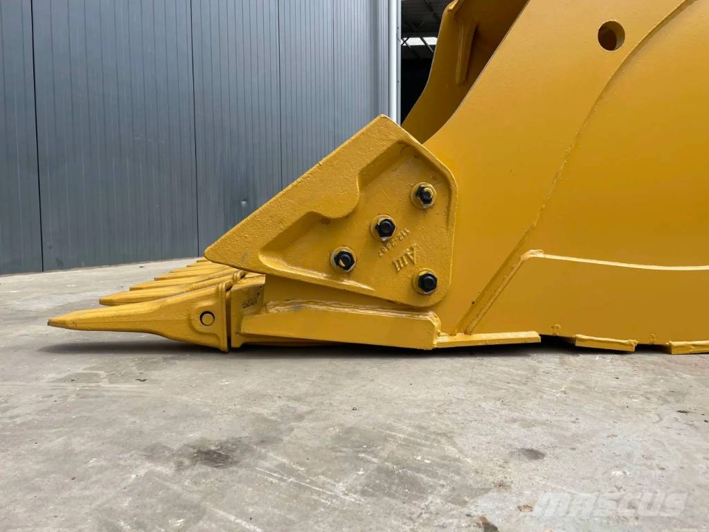 CAT 349D2 - TB Skovle