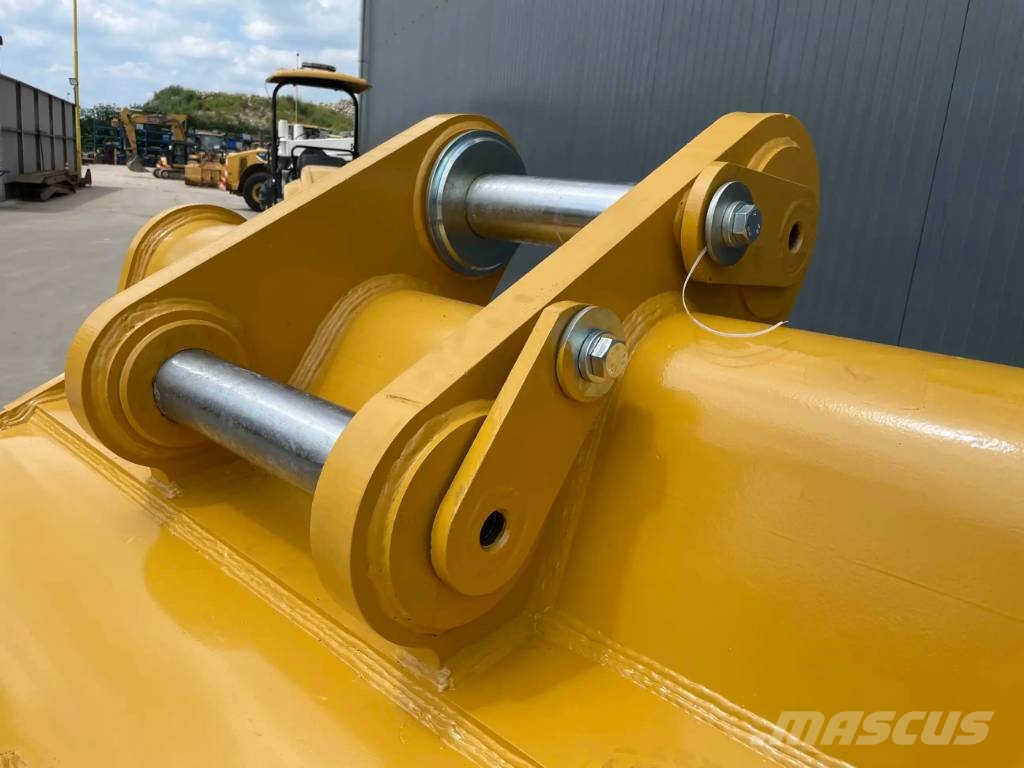 CAT 349D2 - TB Skovle
