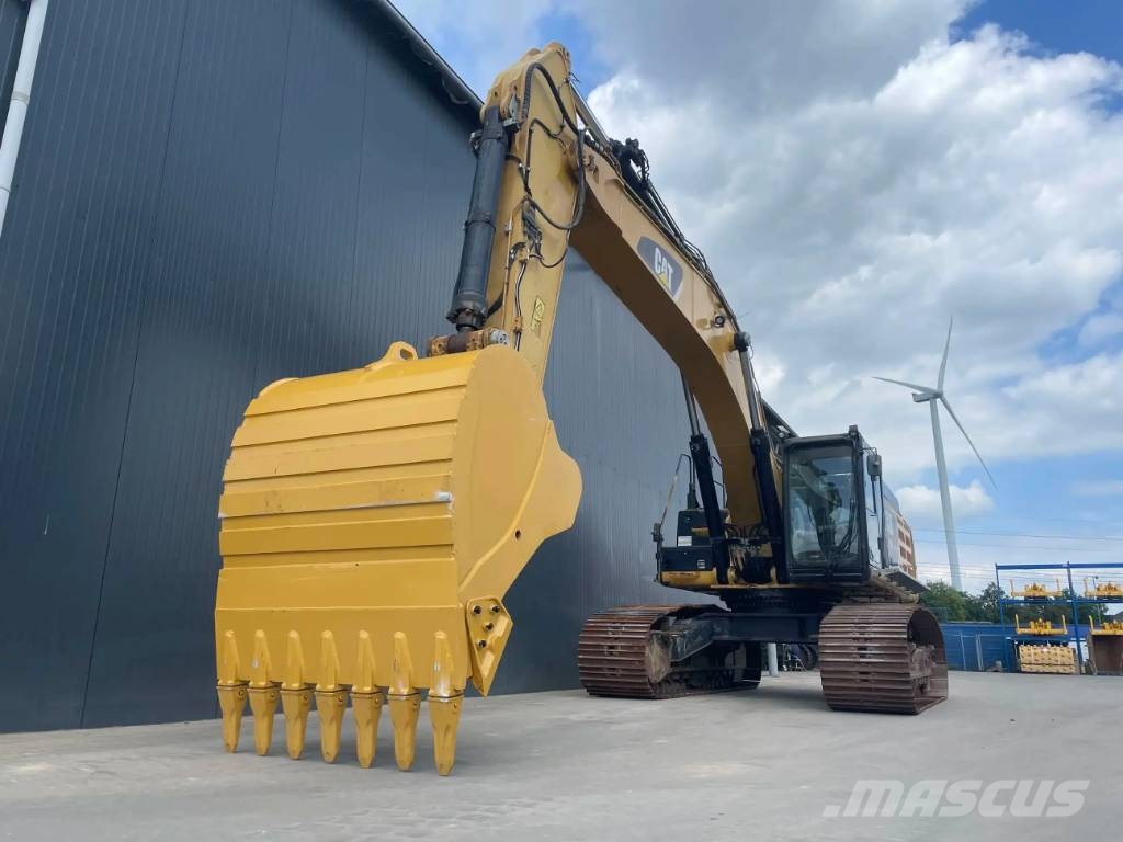 CAT 349D2 - TB Skovle