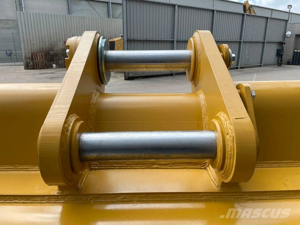 CAT 349D2 - TB Skovle