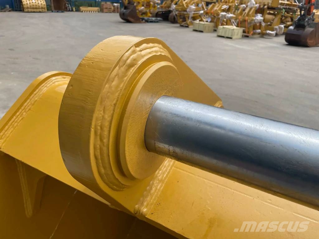 CAT 349D2 - TB Skovle