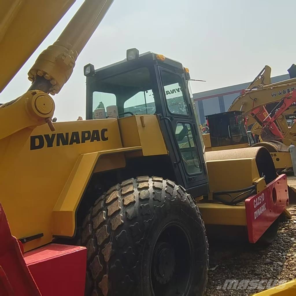 Dynapac CA215D Single drum rollers