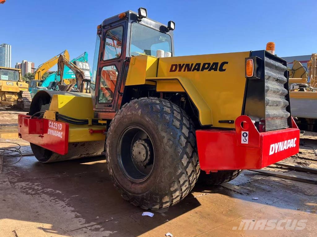 Dynapac CA215D Single drum rollers