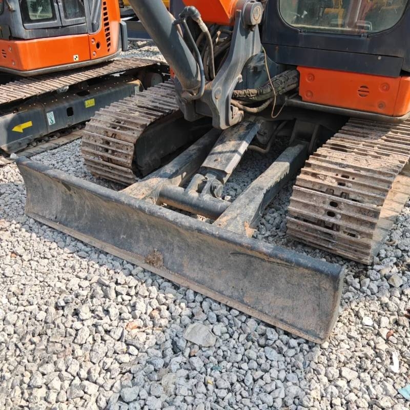 Hitachi ZX 65 Mini bagri <7t