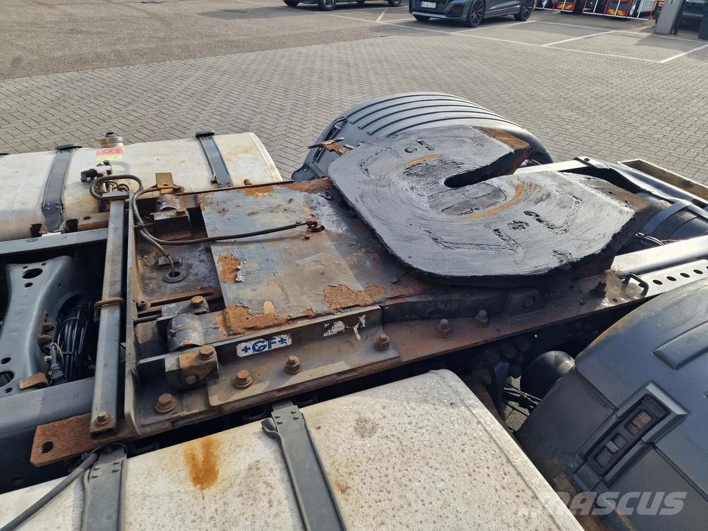 Scania R440 Highline 4x2 - Low deck - Lifting 5th wheel - Traktorske jedinice